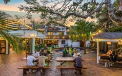 Aquarius Backpackers Resort