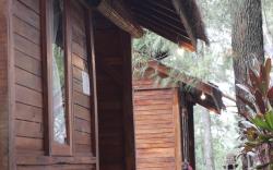 Villa kayu  Syariah view Hutan Pinus di Lembang