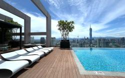 Near to MRT to KL Centre/Riveria City by GoMain