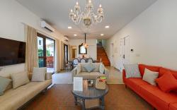 Melhor stays L-M109 5BHK Villa with private pool