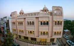 The Taj Vista Agra - Walking distance to Taj Mahal