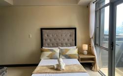 Couple Room with Amazing City Views in Cubao