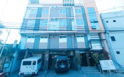 RedDoorz Plus Seventy Five Inn Near Manila Airport