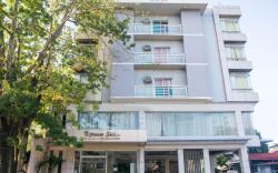 Negrense Suites