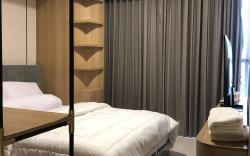 Gold Coast Apartement By Senyaman Living