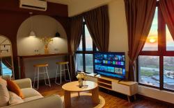Sunset View|FreeParking|KAvenue|Cozy Room 3-4 Pax