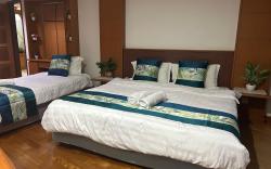 Riverbank Suites - River View, Level 11
