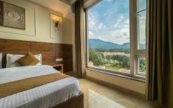 Hotel Nirvana Bliss Behind Parmarth Niketan