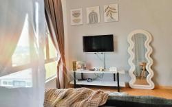 LV8 MintyMeadow | 5pax | Kuantan