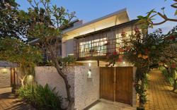 Bougenvilla Nusa Dua Villa with Private Pool