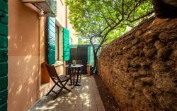 Romantic loft with private garden | Self check-in