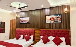 HOTEL VIA GANGA INN ! VARANASI ! FULLY AIR-CONDITIONED HOTEL AT PRIME LOCATION WITH ROOFTOP GANGES V