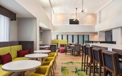 Hampton Inn & Suites Oroville