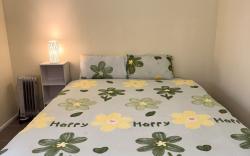 Brand new bedroom in a beautiful suburb