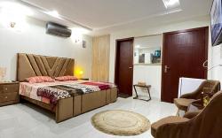 Comfy Studio in Gulberg Greens