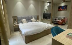 Stayo Rooms Golf course Road Sector 55