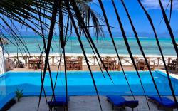 Chaza Beach Hotel