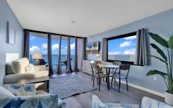 15-th Floor Ocean Front Views at Palms Resort