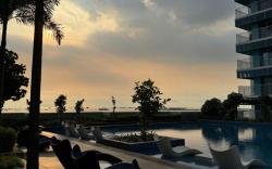 Stylish 1BR Near Airport Facing the Bay - 9d