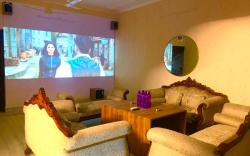 10. 2bhk spaces family, friends, relax  by  Instay