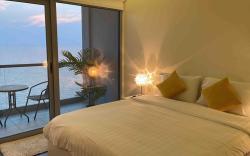 Damac Tower Apartment Sea View 17, Sea View Apartment in Damac Tower with Balcony, Floor