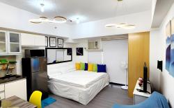 The Viceroy Residences at Mckinley Hill