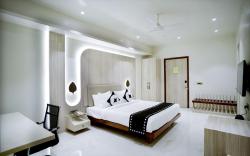 Clubhouse Hotel Ayodhya