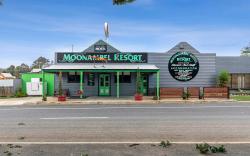 Moonambel Hotel
