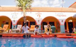 Por Aqui Stay & Dine