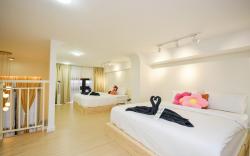 Sunway Grid D'Cream Loft Suite 6 pax【1821】