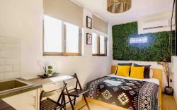 Urban Jungle Retreat Kolonaki |  Spacious Terrace