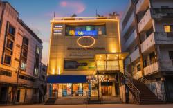 FabHotel Prime Adhirath Grand - 400M from Durgam Cheruvu Metro Station, Madhapur