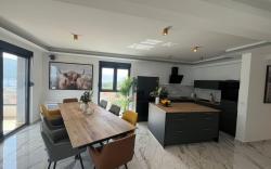 Apartment mit Meerblick in der Bucht von Kotor