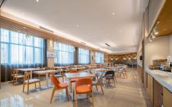 Rezen Select Hotel Yantai Jinshatan Bathing Beach