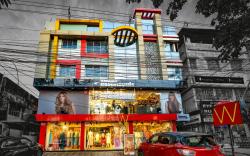 SwarnaBiroti-20minAirport,25minStn,100Mbps,SmartTV