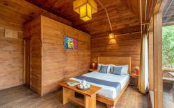 Alaya Stays  Tree House -Suro Woodbine Chalet