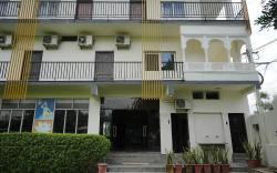 Hotel Parmanand Garden