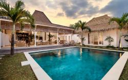 A Casa Di Renucci by Alfred in Bali - Brand New Stunning 5BR Villa near Seminyak Beach