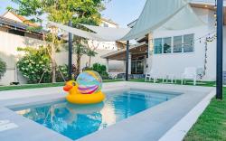 Spring Day House near Nimman . Big garden 