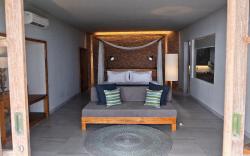 UMADEWI Surf & Suites