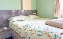 Visla Stay near DLF Newtown