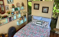 Aguanga cabin at Threesome Cafe