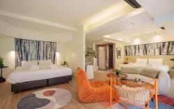 ZAYN Phrom Phong Hotel - Near Skytrain Phrom Phong Station