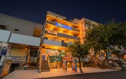 FabHotel VK Luxury Room's - Nr UMCC Shahpur, Jeedimetla