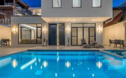 TML - Pattaya City Center Luxury Private Villa with Private Pool and KTV
