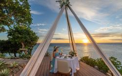 Anona Sunset Boutique