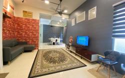 Deandra Homestay | WiFi | Aircond | Dryer |