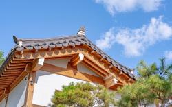 Gyeongju Adamwon hanok dokchae pension