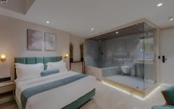 Hotel The Grand Suites