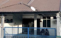 HOMESTAY CIKGU NORA near UTHM KPTM IPG  muslimonly